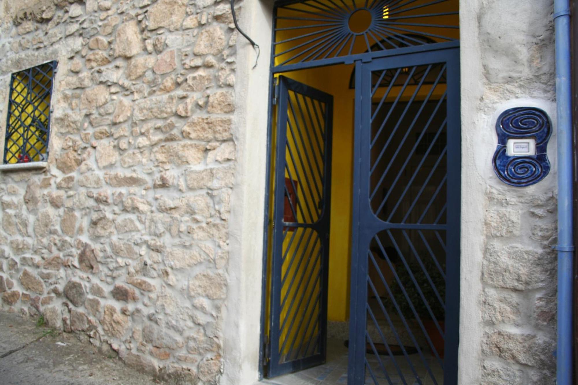 Orgosolo B&B Sardegna Bagian luar foto